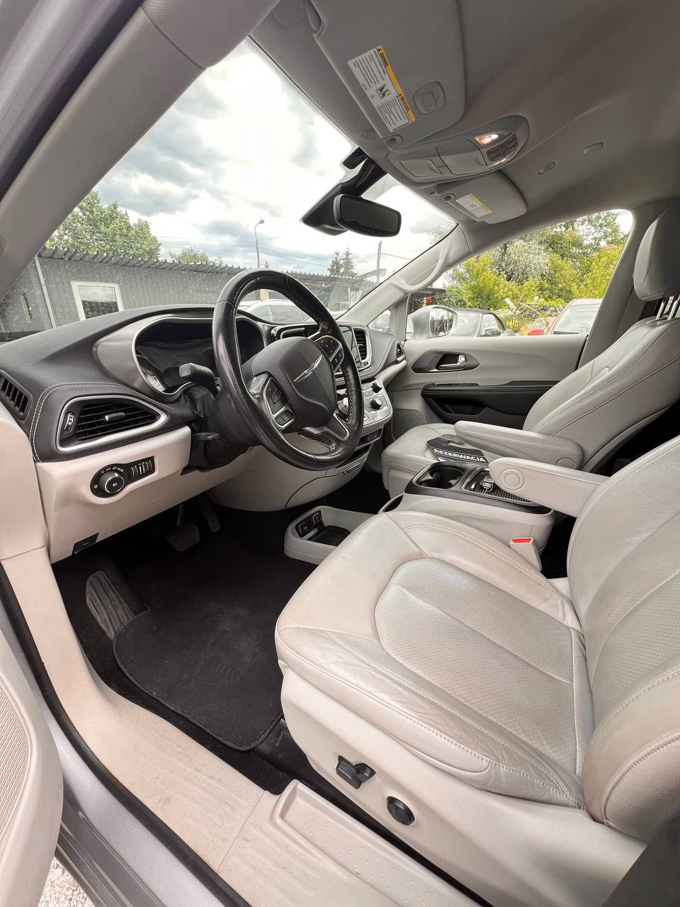 Chrysler Pacifica 2021 Plug-in Hybrid