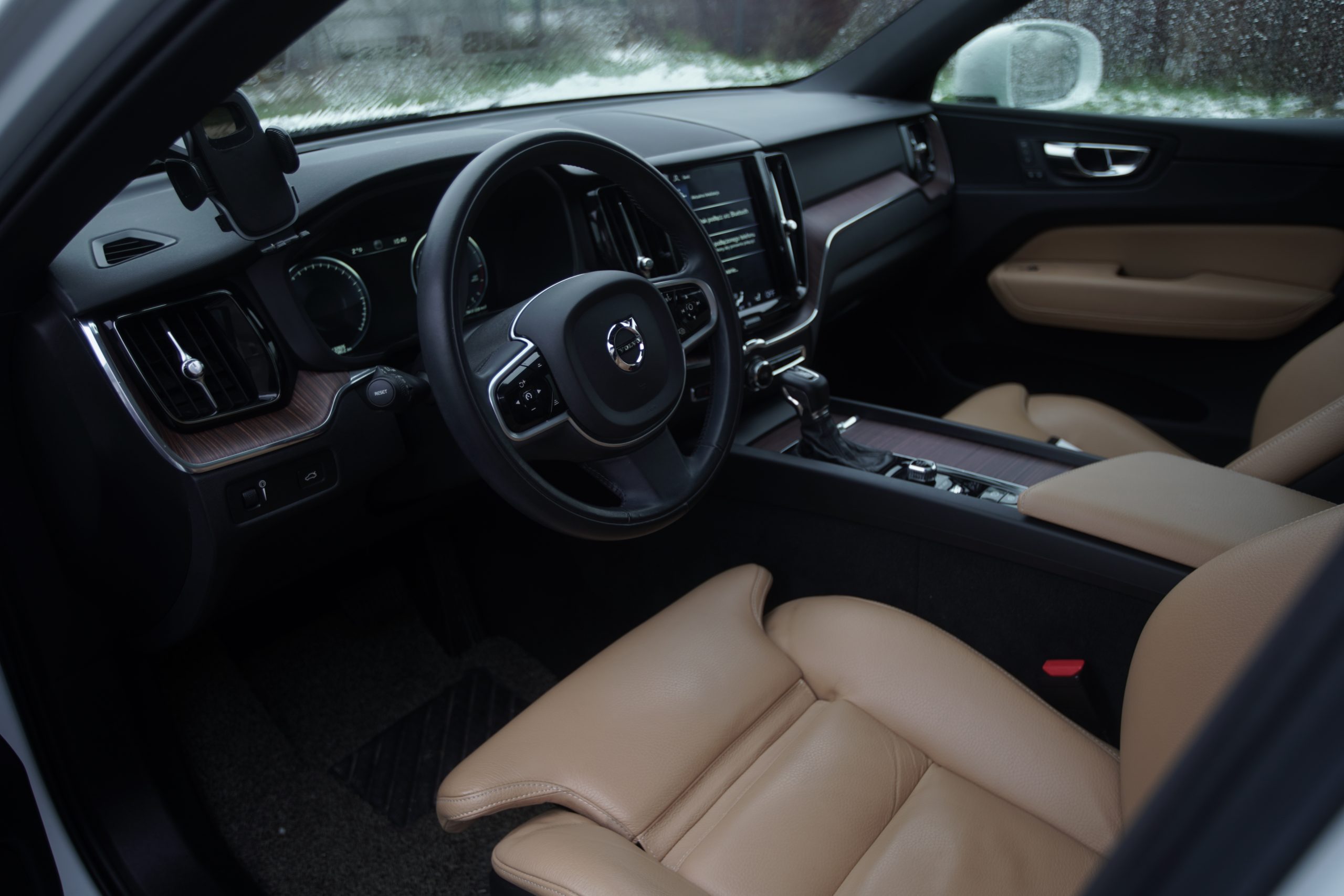 VOLVO XC60 2019 • D5 • AWD • Automat