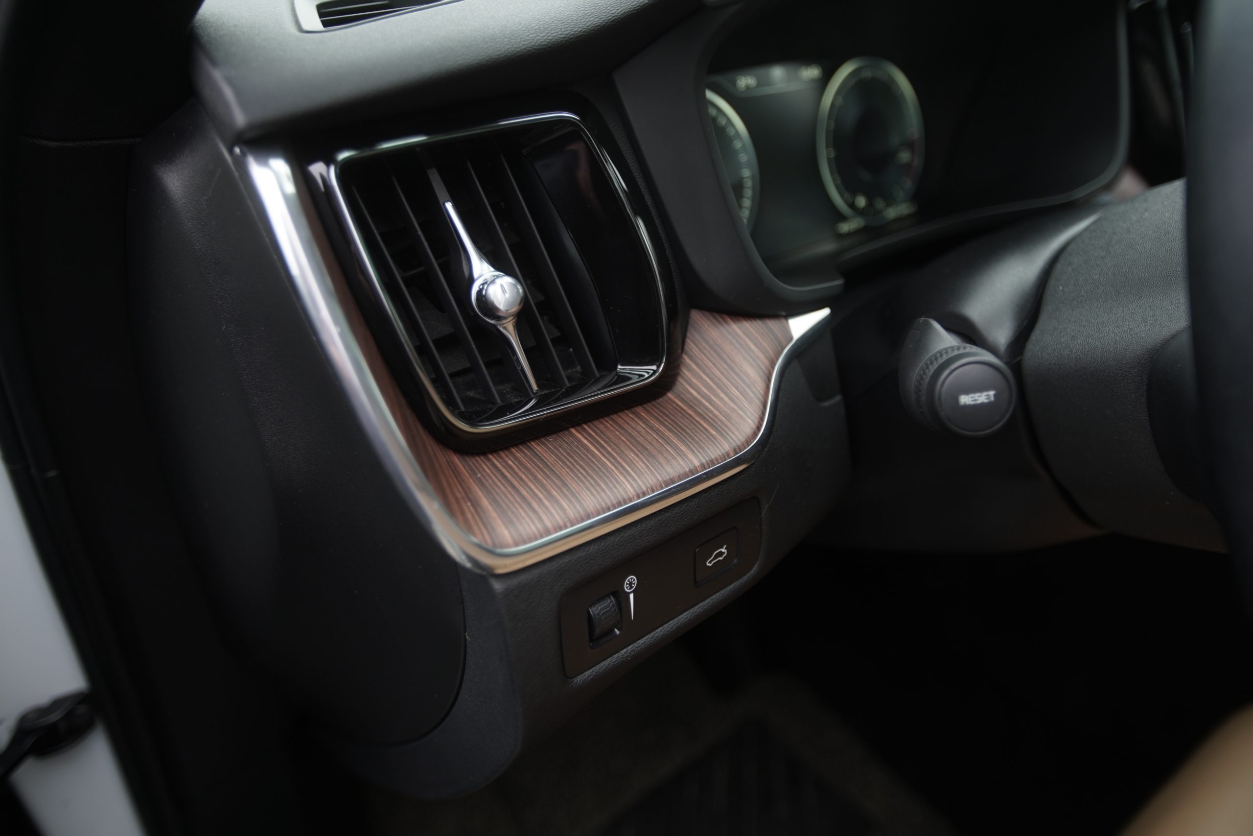 VOLVO XC60 2019 • D5 • AWD • Automat